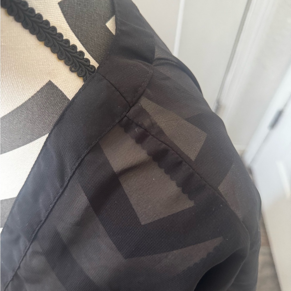 Shear Rue 21 Cardigan - Picture 2 of 7